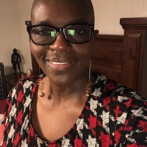 Meet your Posher, Angela